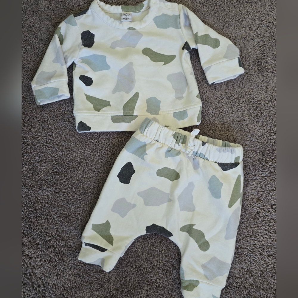Nordstrom Camouflage Baby Sweat Set